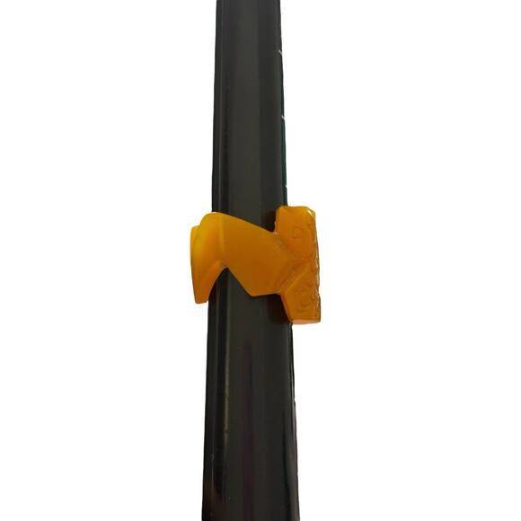 Bakelite Ring Butterscotch Yellow Carved Snake 6g US 8 - Picture 8 of 8